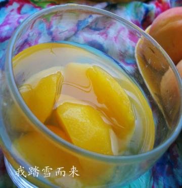 在家自制黄桃罐头的制作方...