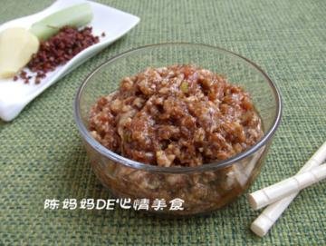 如何调制出灌汤包猪肉馅的...