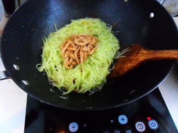 莴苣炒肉丝AY.jpg