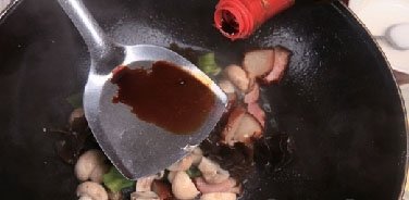 口菇烩腊肉9