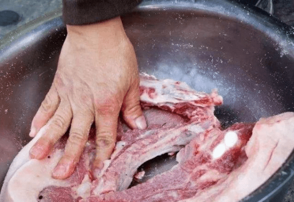 腌腊肉的个技巧5