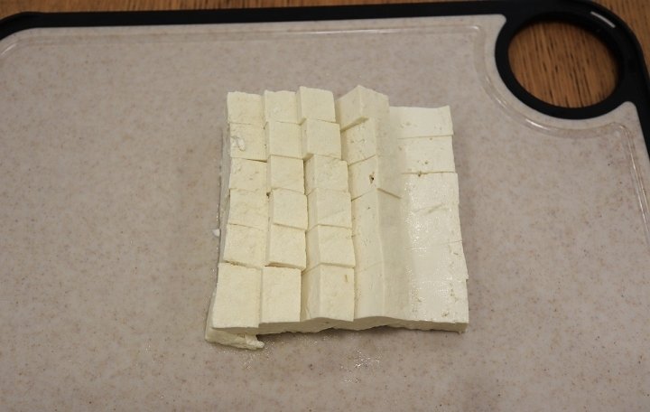 做【鱼头豆腐汤】用凉水还是用热水，有技巧！5