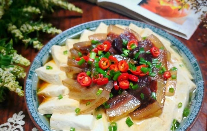 滋补又抗寒：豆腐蒸腊肉12