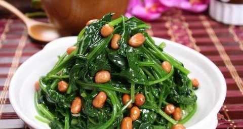 全家人都能吃的【炝拌菠菜花生米】滋养补气，抗衰老2
