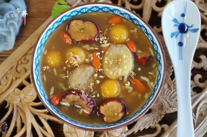 板栗和南瓜绝配的【酒酿香栗圆子汤】3
