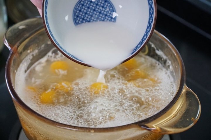 板栗和南瓜绝配的【酒酿香栗圆子汤】10