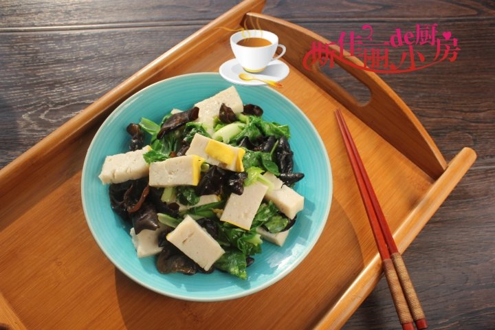 冬天多吃【木耳白菜炒鱼糕】，进补又营养5