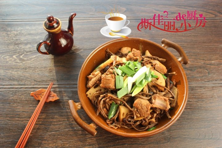莲藕豆腐茶树菇烧排骨的做法-莲藕豆腐茶树菇烧排骨怎么做好吃3