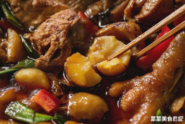 冬天做饭贼省心的肉菜主食【家庭聚餐版地锅鸡】12