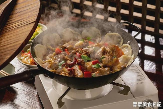 冬天做饭贼省心的肉菜主食【家庭聚餐版地锅鸡】5