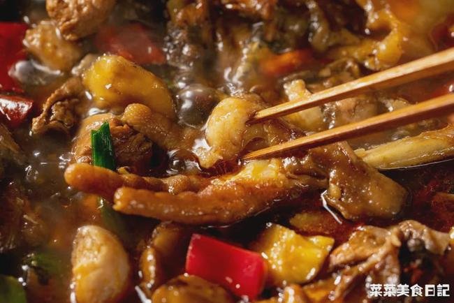 冬天做饭贼省心的肉菜主食【家庭聚餐版地锅鸡】7