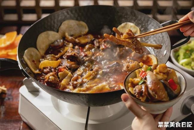 冬天做饭贼省心的肉菜主食【家庭聚餐版地锅鸡】8