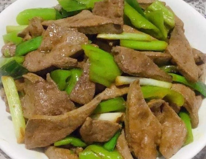 冬天怕冷多吃【青椒炒猪肝...