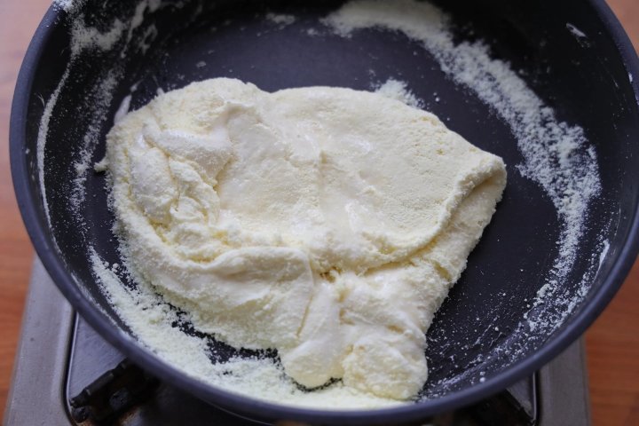 【牛轧糖】过年必备的糖果零食，0难度平底锅就能做6