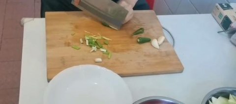 笋瓜怎么做好吃：西红柿笋瓜的做法3