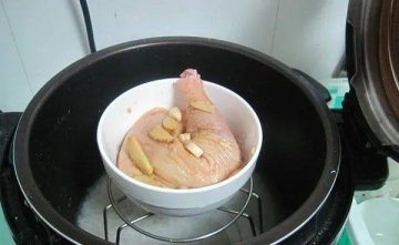春节吃什么？教你一道焗鸡的做法9