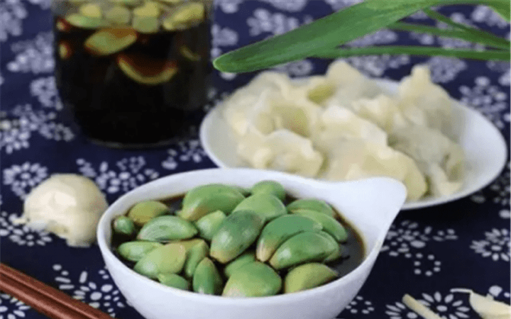 我们一起来看看腊八节的传...
