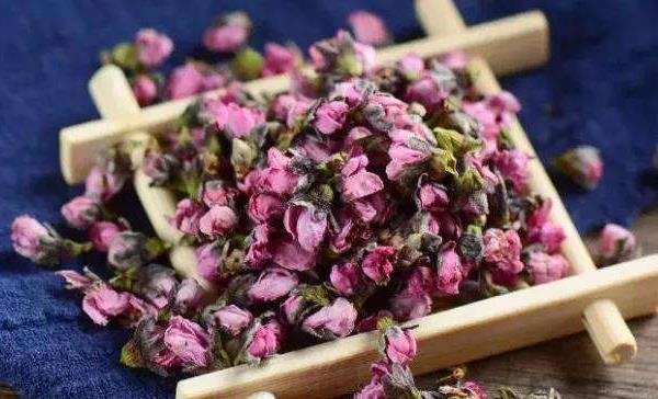 女性常喝【4种花茶】，可补充雌性激素，美白祛斑，永葆青春4