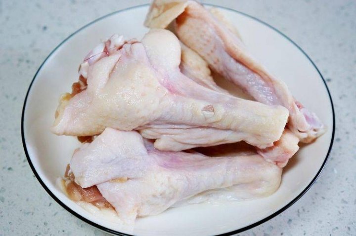 香辣鸭腿怎么做好吃-香辣鸭腿做法3