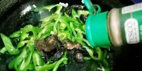 黑木耳炒鸡蛋怎么做-黑木耳炒鸡蛋的做法8