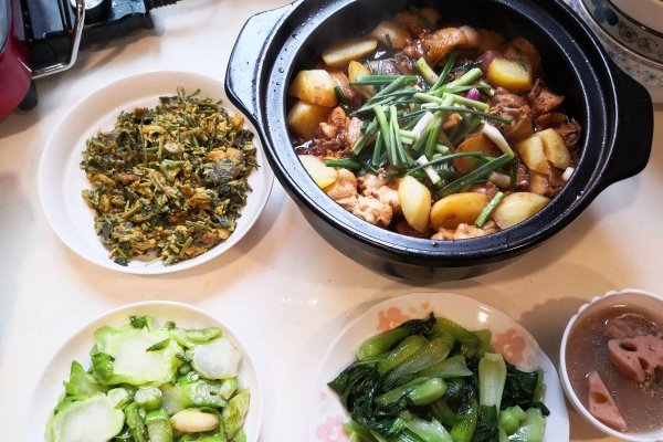 一家人聚餐吃什么好呢？1