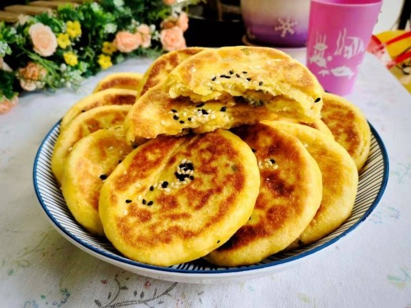 玉米面葱花饼怎么做-玉米面葱花饼的做法3