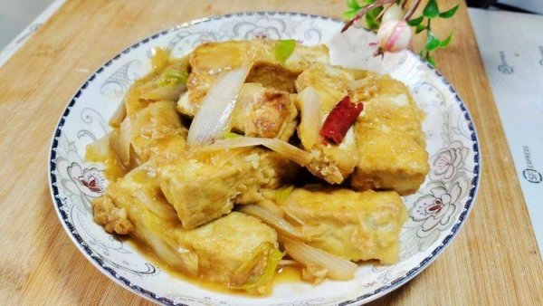 怎样做葱烧豆腐-葱烧豆腐...