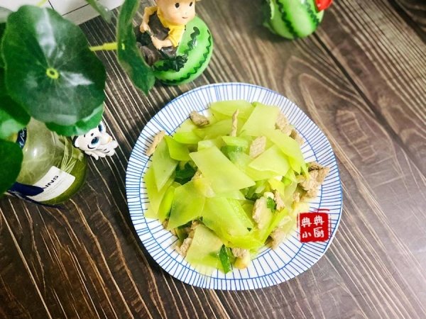肉片炒莴笋怎么做-肉片炒莴笋的家常做法5