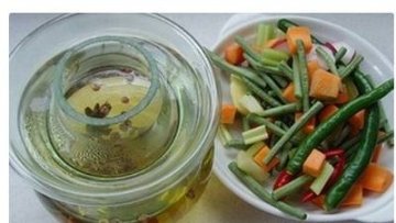 四川泡菜怎么做的步骤窍门-四川泡菜的做法和配方3