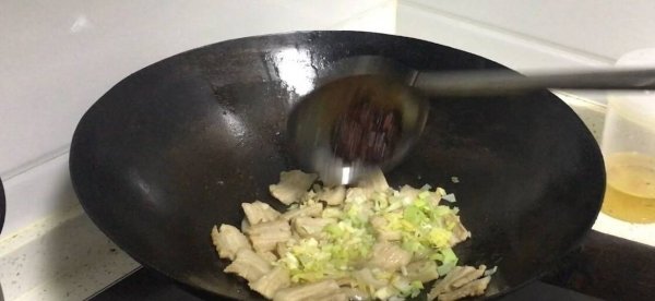 香菇可以炒五花肉吗-香菇和五花肉怎么做好吃窍门9