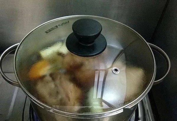 蹄膀红烧怎么做-红烧蹄膀的家常做法9
