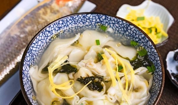 刀鱼为什么那么贵-刀鱼馄饨馅做法9