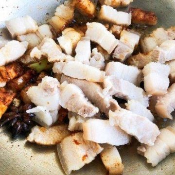 肉烧鹌鹑蛋怎么烧-五花肉烧鹌鹑蛋做法7