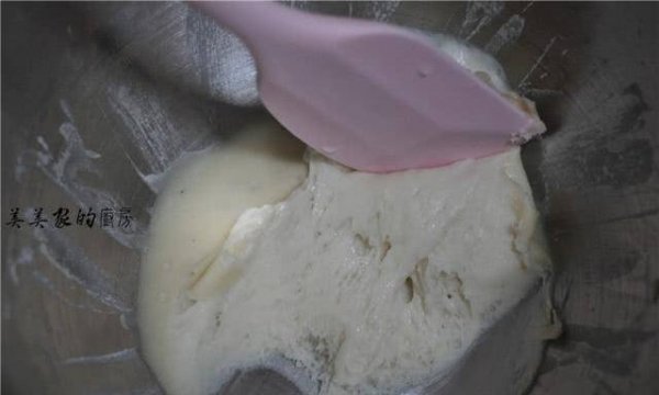 炸鸡汉堡怎么做-自制炸鸡汉堡的做法3