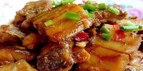 带鱼怎么做好吃-红烧带鱼的做法3