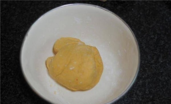 南瓜饺子怎么做-南瓜饺子的做法3