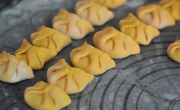 南瓜饺子怎么做-南瓜饺子的做法10