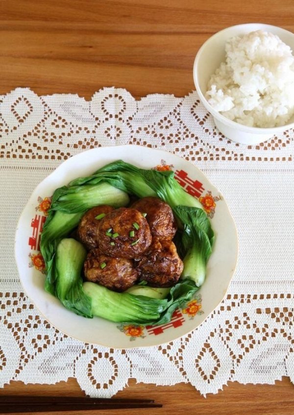 油面筋塞肉怎么烧好吃-油面筋塞肉的做法1