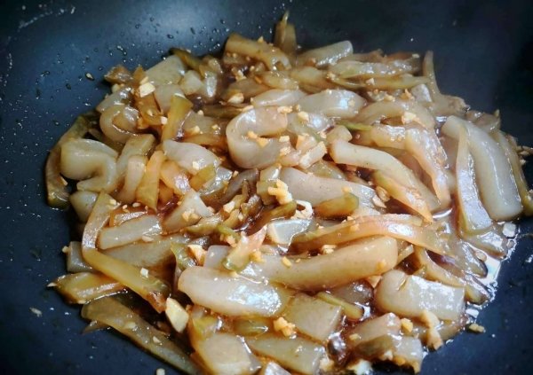 减肥吃什么可以通便清肠-青椒炒魔芋的做法8