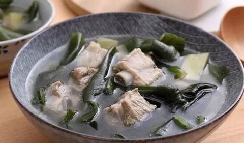 海带排骨汤什么时候放海带1