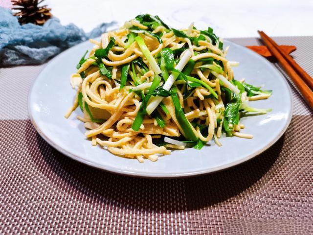 韭菜豆腐丝