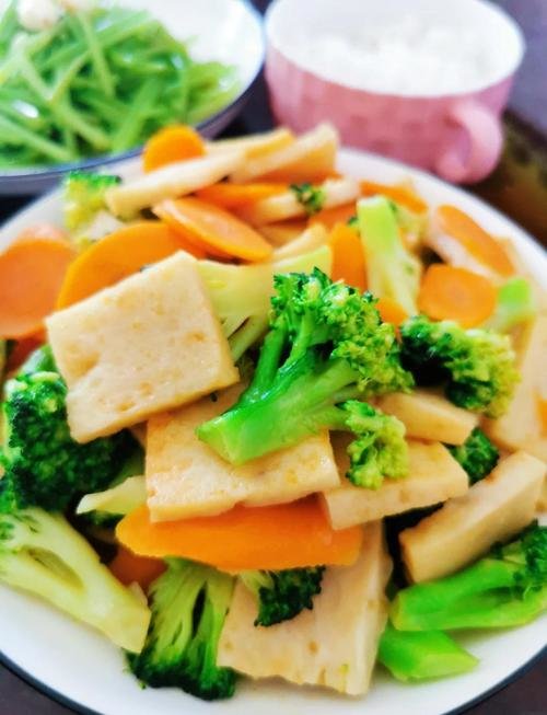 黄瓜炒虾糕怎么做好吃